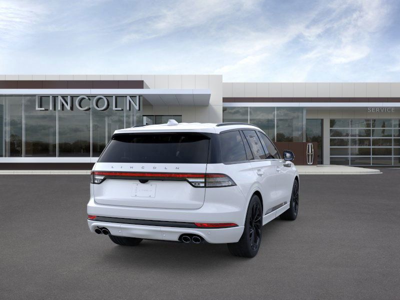 New 2026 Pristine White Metallic Tri-Coat Lincoln Reserve image 8