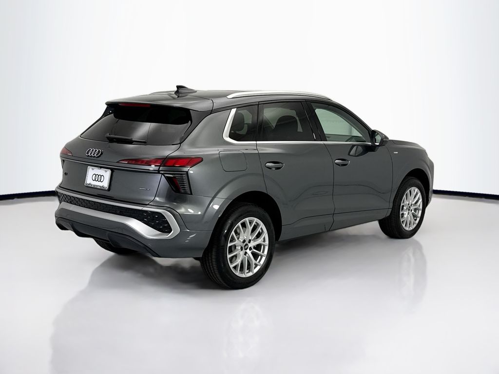 Thumbnail: 2026 Audi Q3 - 5