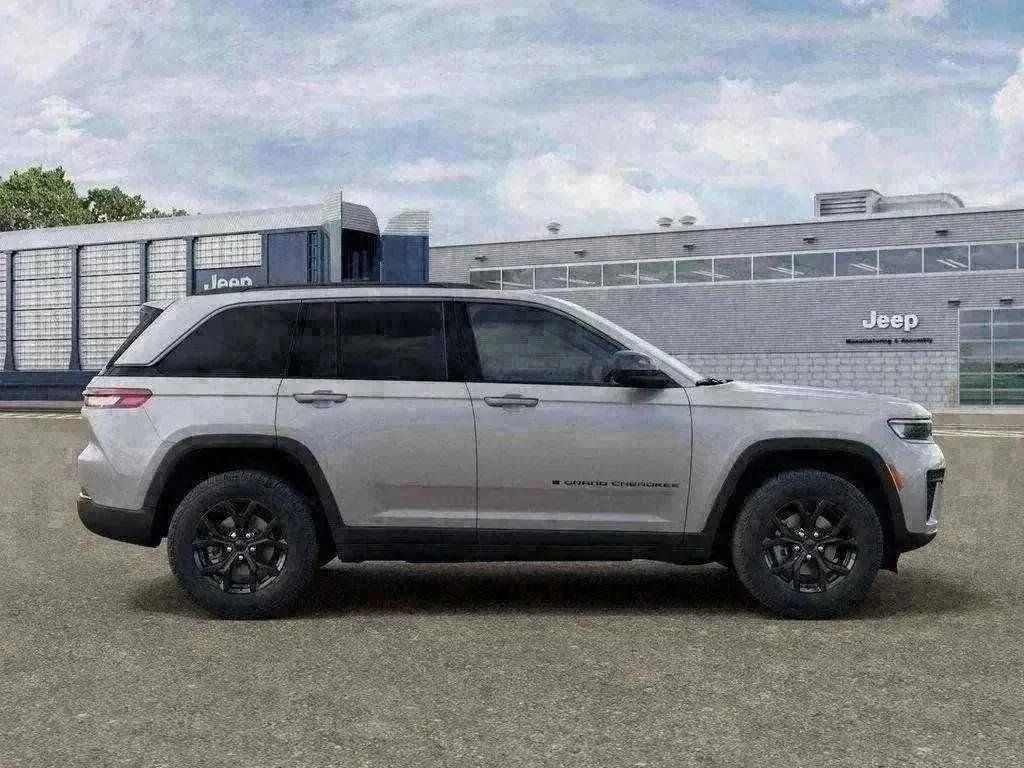 New 2026 Jeep Grand Cherokee SUV
