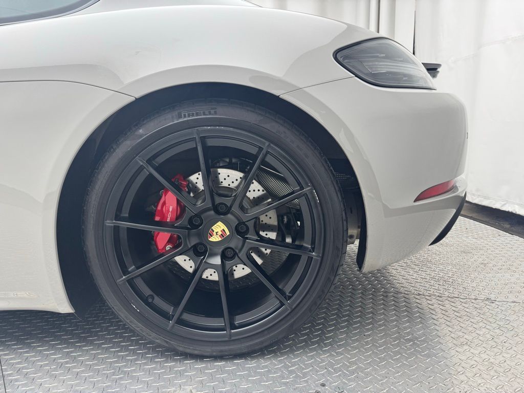 Thumbnail: 2023 Porsche 718 Cayman - 10
