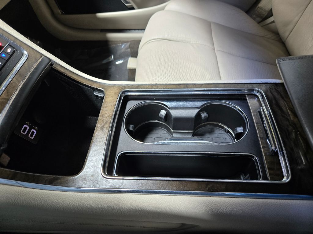2017 Lincoln Continental Reserve - Photo 28