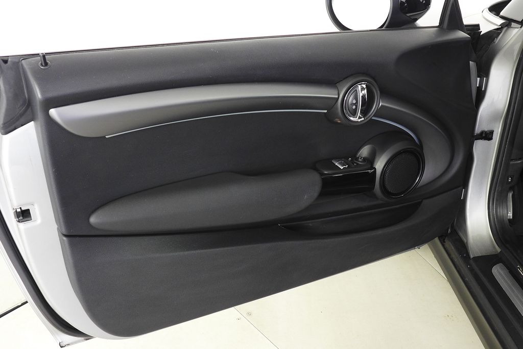 Thumbnail: 2023 MINI Cooper - 11