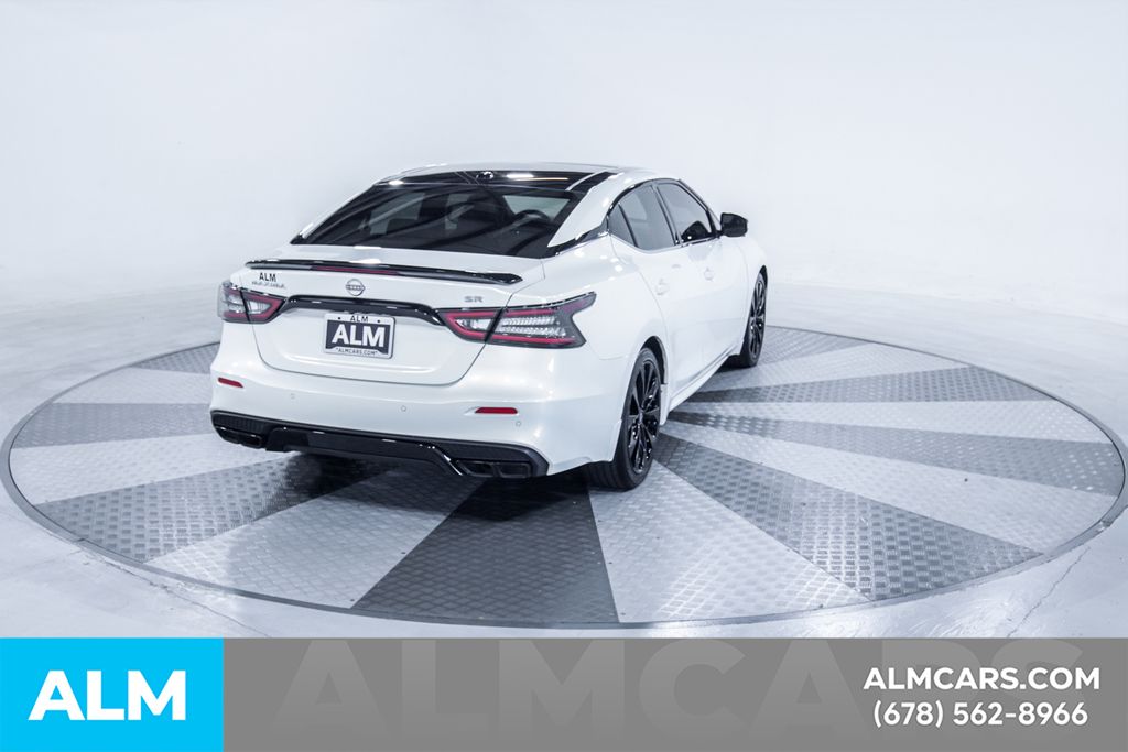 Used 2023 White Nissan SR image 9