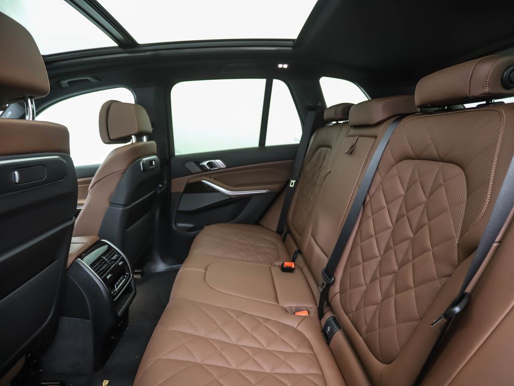 Thumbnail: 2026 BMW X5 - 22