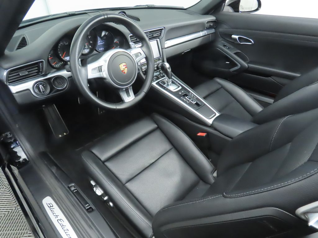 Thumbnail: 2016 Porsche 911 - 17