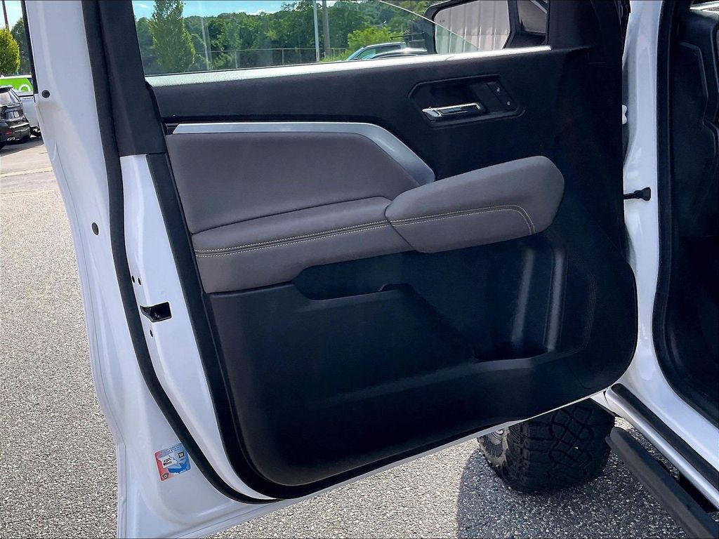 2024 Chevrolet Colorado — photo 9