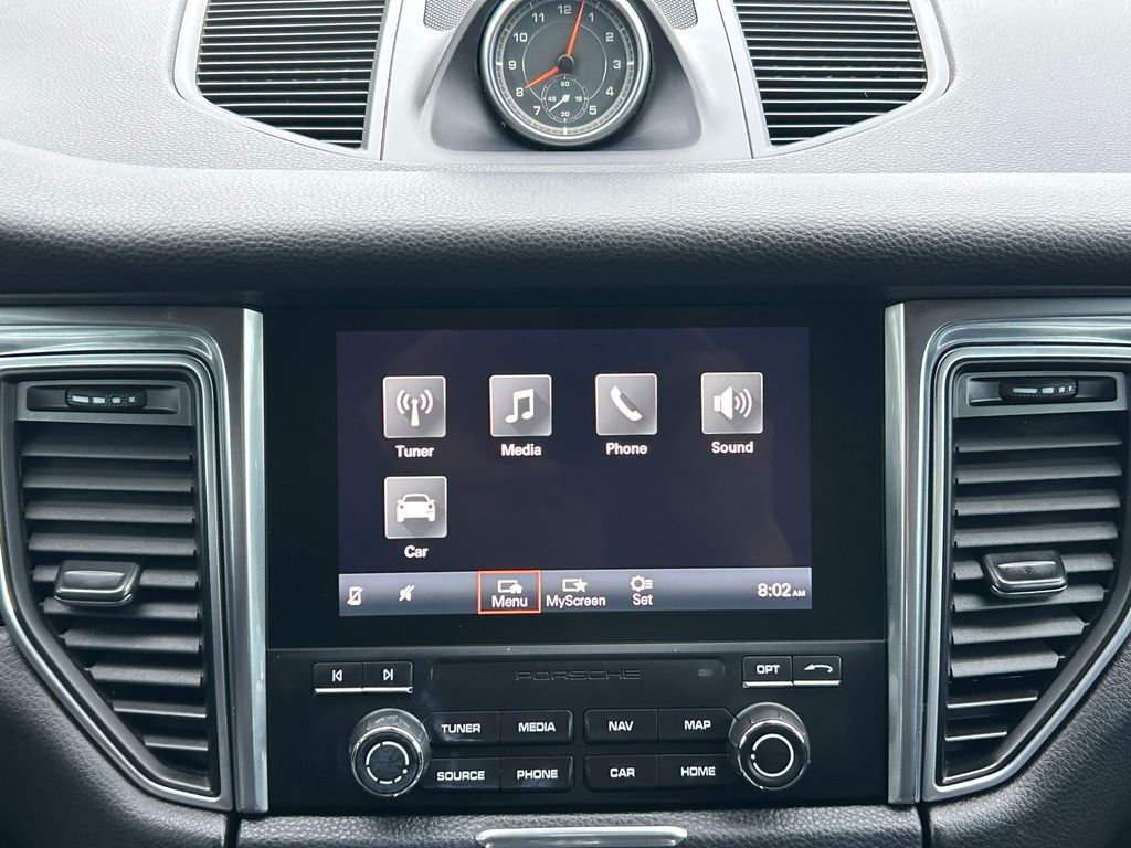 Thumbnail: 2018 Porsche Macan - 20