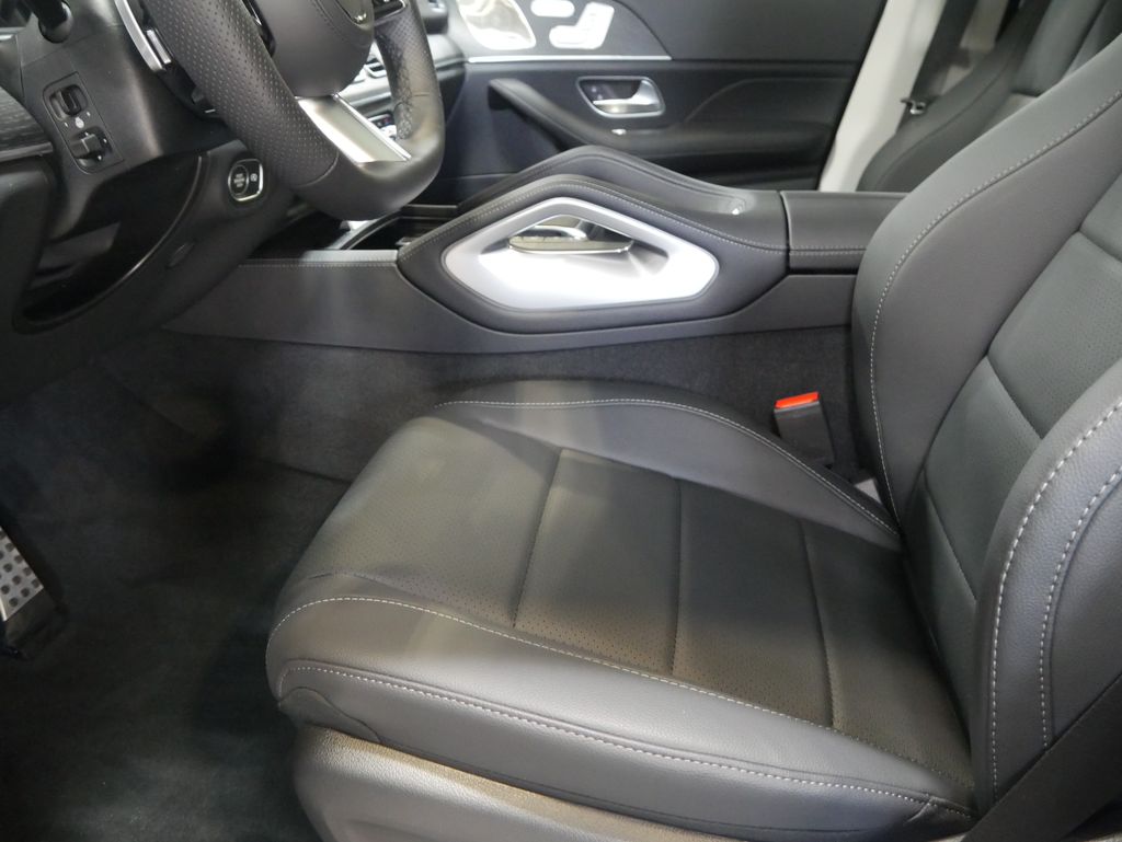 Thumbnail: 2026 Mercedes-Benz GLS - 17