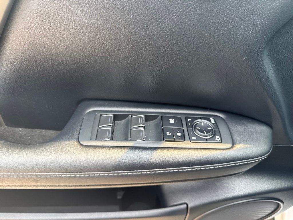 2021 Lexus RX 350L - 11