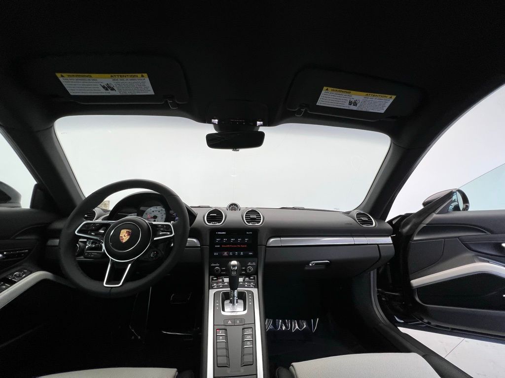 Thumbnail: 2025 Porsche 718 Cayman - 6