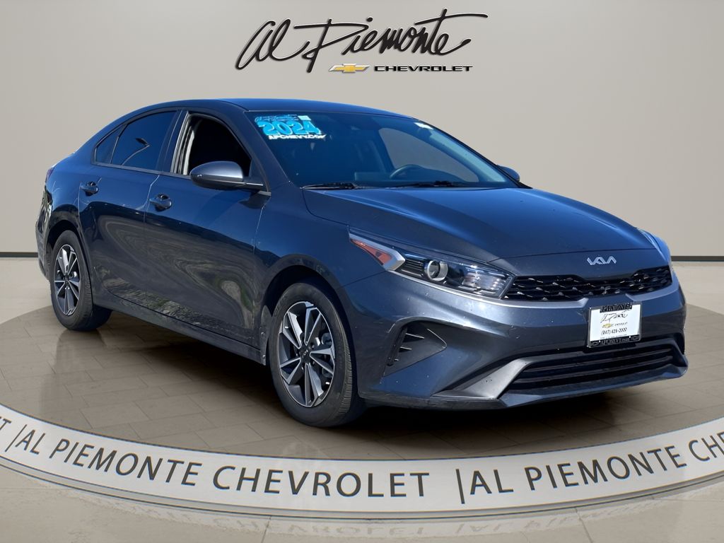2024 Kia Forte LXS FWD