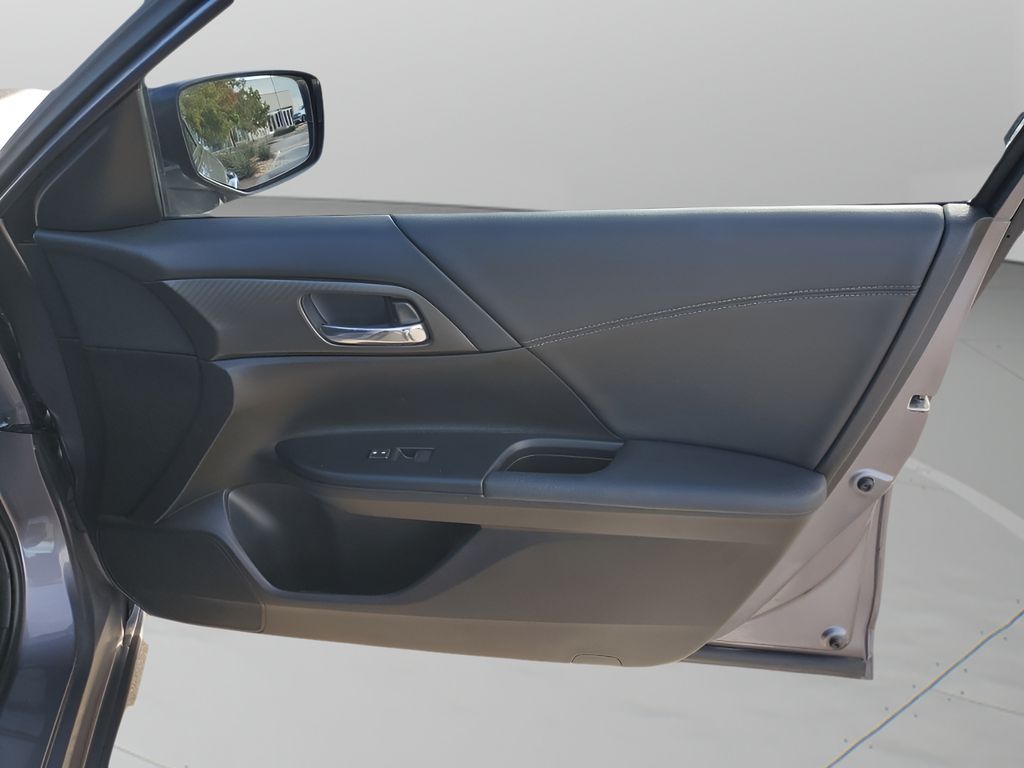 Used Car 2017 Honda Accord  Sport For Sale Under $20,000 In Austin, Texas