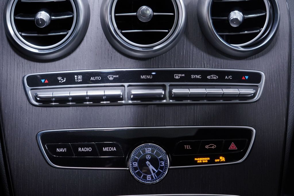 Thumbnail: 2020 Mercedes-Benz C-Class - 13