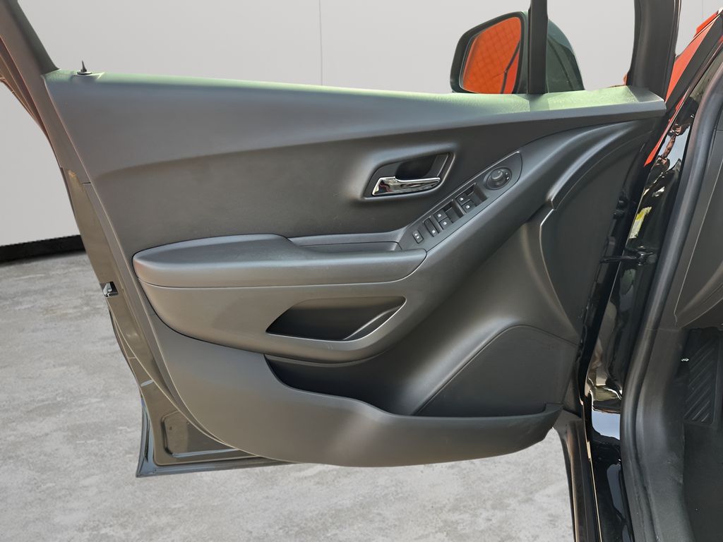 Used Car 2020 Chevrolet Trax  Ls For Sale Under $15,000 In Austin, Texas