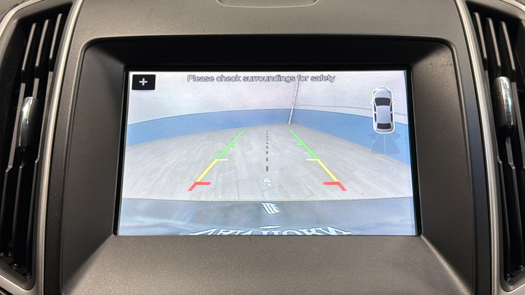 Used 2018 Shadow Black Ford SEL image 14