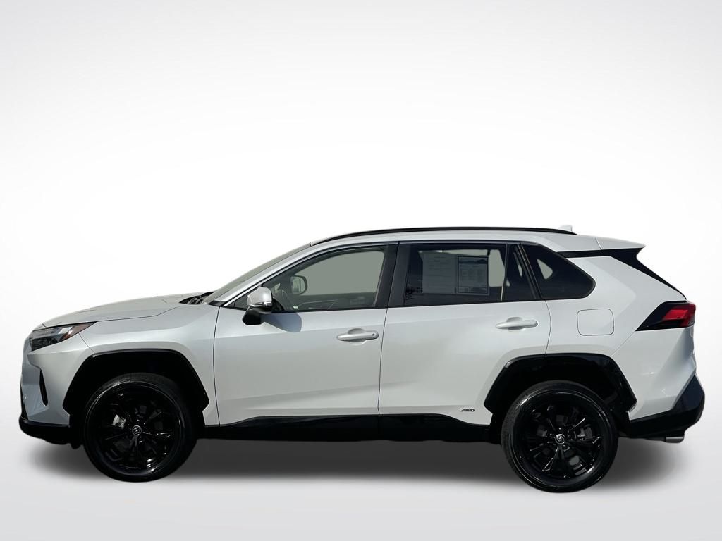 Thumbnail: 2024 Toyota RAV4 - 2