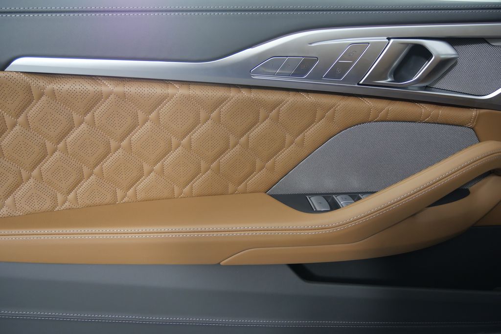 2025 BMW M8 Competition 13