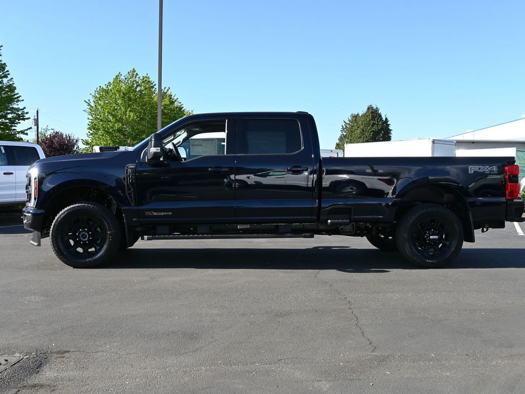 2025 Ford F-350 Super Duty LARIAT