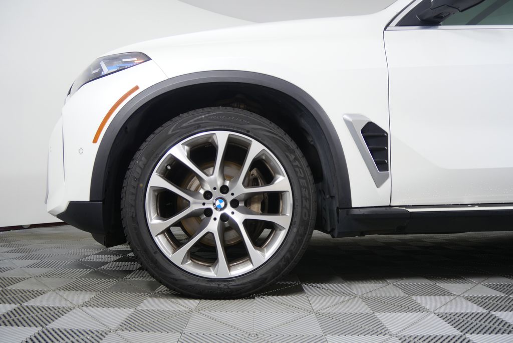 Thumbnail: 2024 BMW X5 - 7