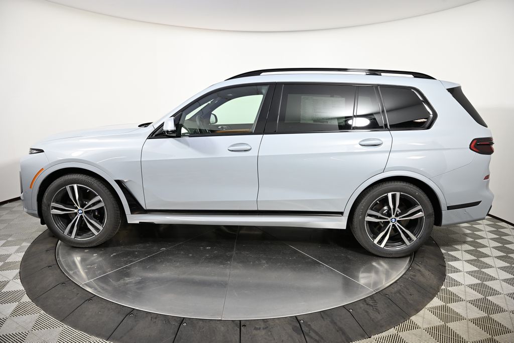 Thumbnail: 2026 BMW X7 - 2