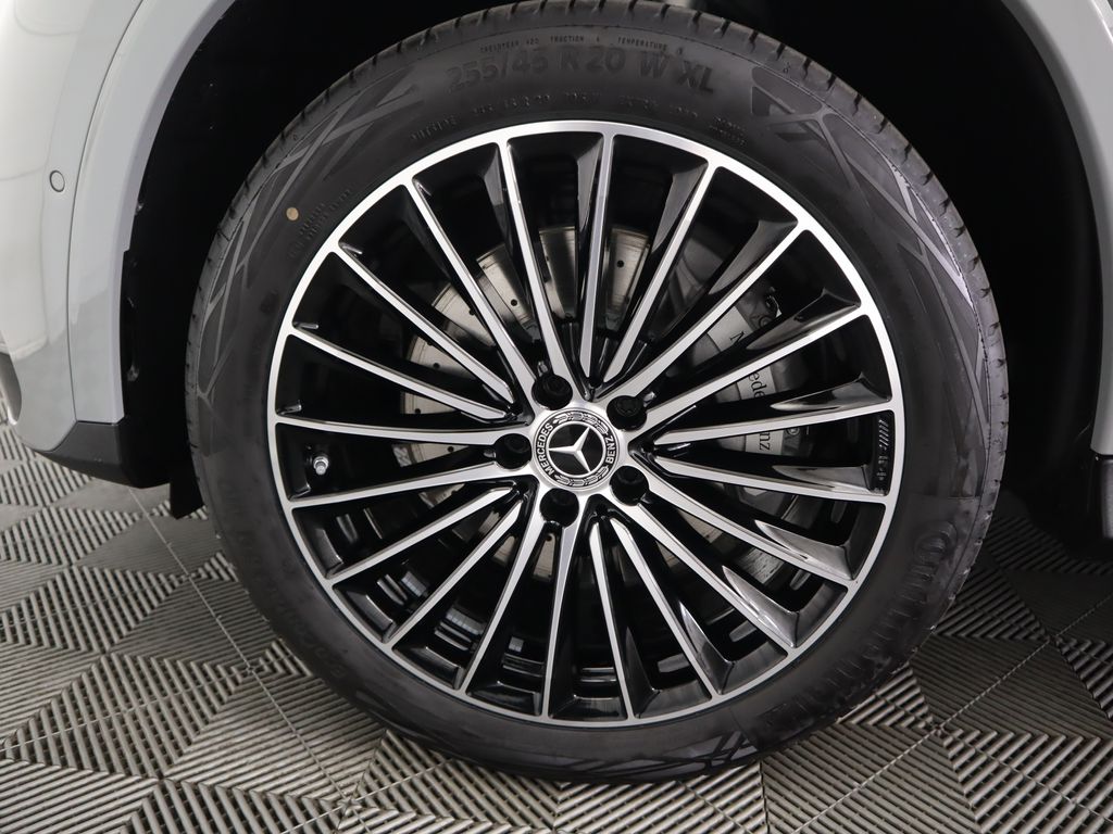 Thumbnail: 2026 Mercedes-Benz GLC - 32