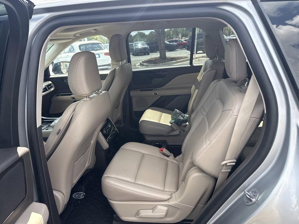 2023 Lincoln Aviator Standard