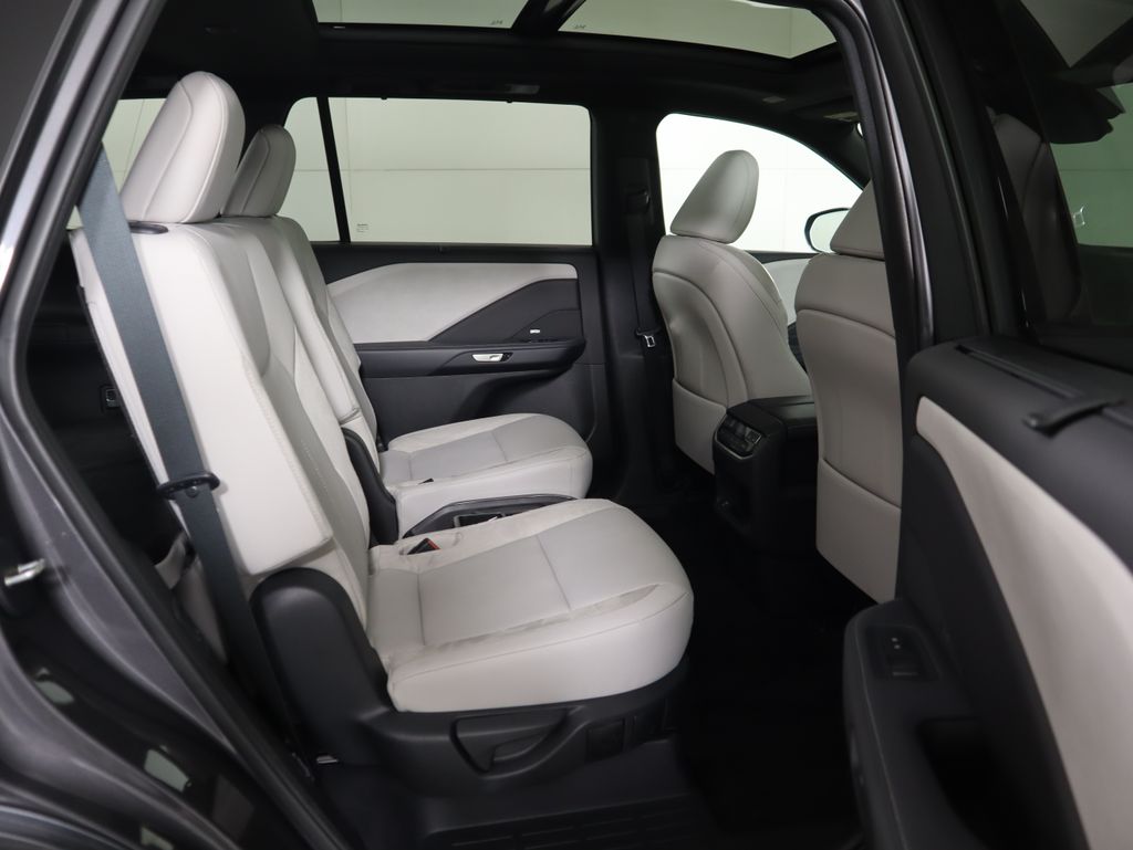 Thumbnail: 2025 Lexus TX - 22