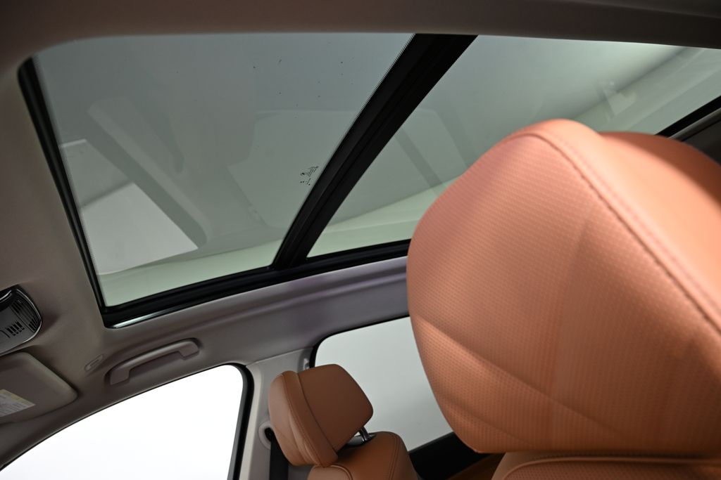 Thumbnail: 2024 BMW X7 - 20