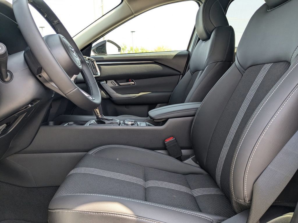 2025 Mazda CX-50 2.5 S Preferred Package