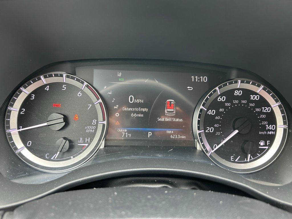 Thumbnail: 2023 Toyota Highlander - 24