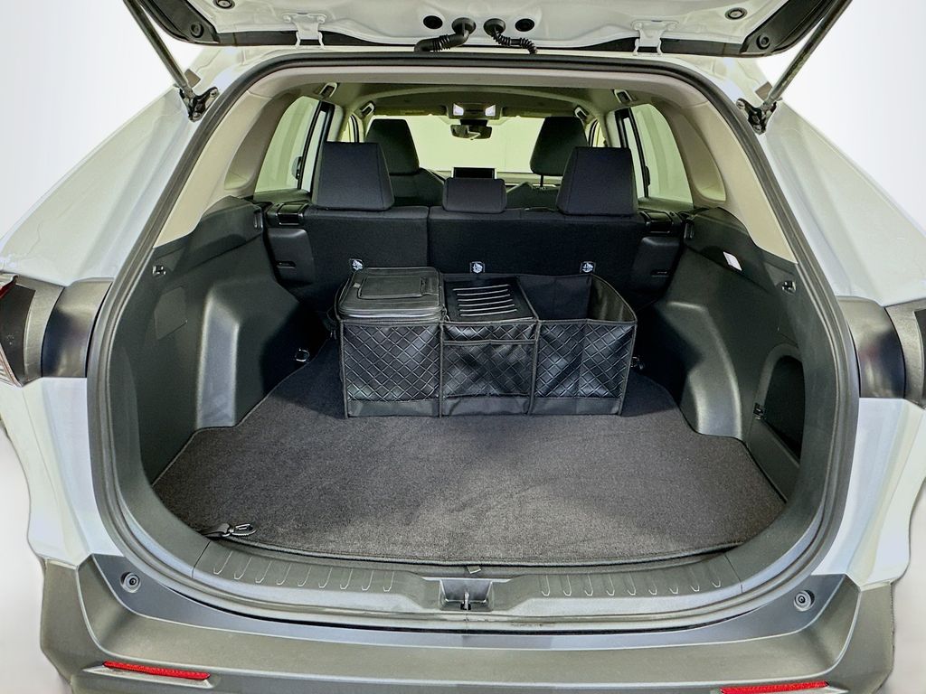 Thumbnail: 2025 Toyota RAV4 - 26