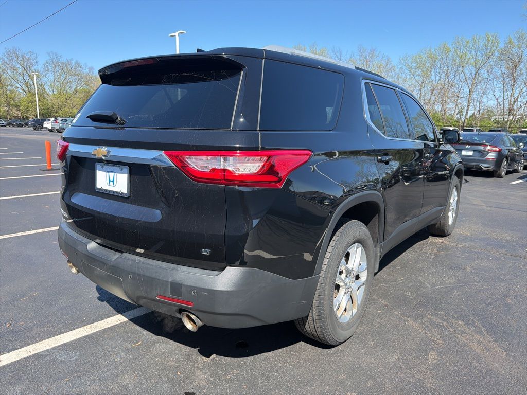 Thumbnail: 2018 Chevrolet Traverse - 5