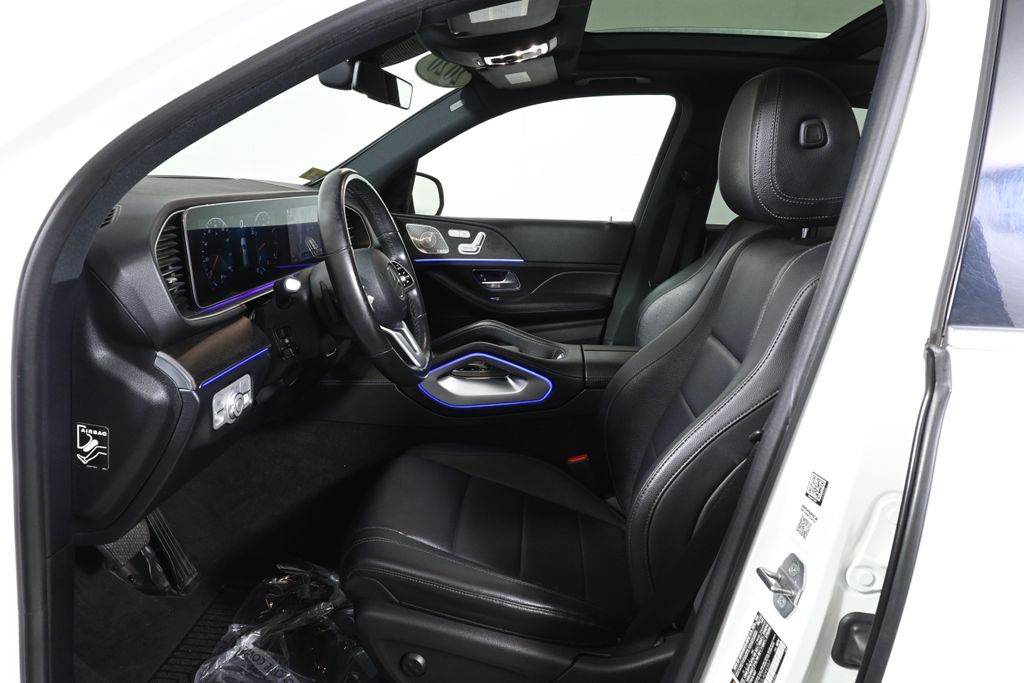 Thumbnail: 2020 Mercedes-Benz GLE - 3