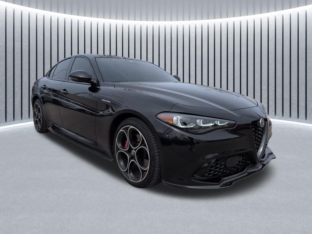 2024 Alfa Romeo Giulia Veloce AWD