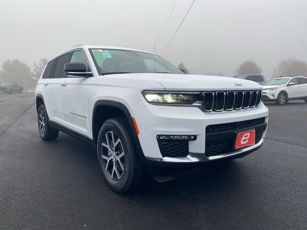 2025 Jeep Grand Cherokee L Limited RWD