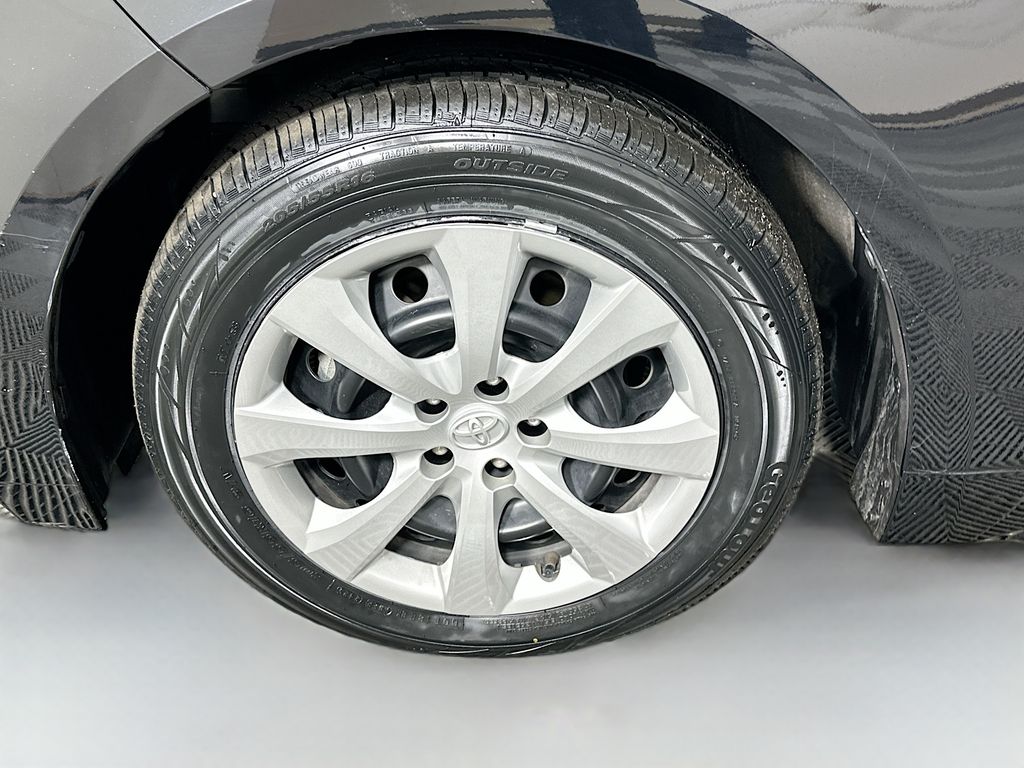 Thumbnail: 2024 Toyota Corolla - 29