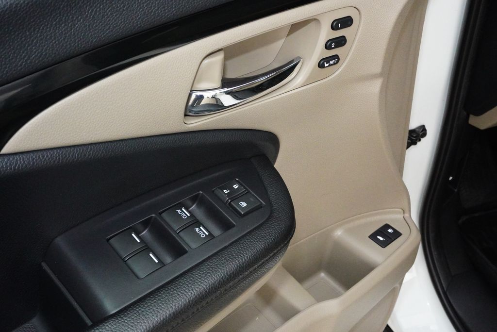 Used Car 2020 Honda Pilot  Touring For Sale Under $25,000 In Weatherford, Texas