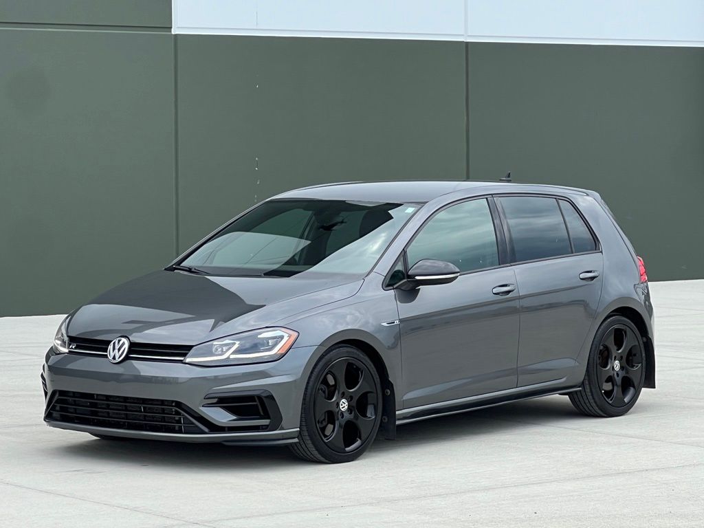 Indium Gray Metallic 2018 Volkswagen Golf R 4-Door AWD Hatchback All-Wheel Drive 7-Speed Dual Clutch