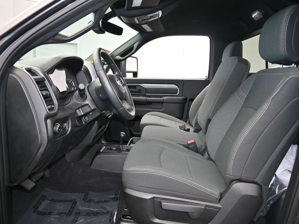 Used 2024 Granite Crystal Metallic Clearcoat Ram Tradesman image 11