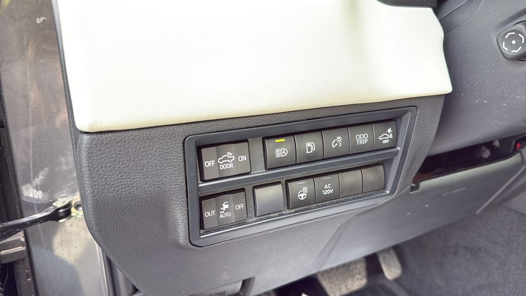 2023 Toyota Tundra Hybrid
