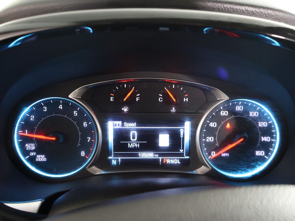 Used 2018 White Chevrolet 3LT image 43
