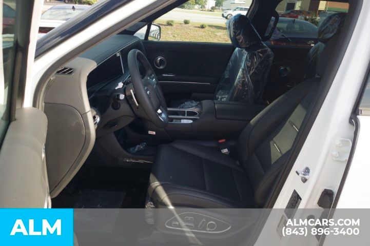 Used 2026 White Hyundai Calligraphy image 15