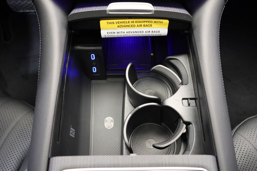 Thumbnail: 2026 Mercedes-Benz EQS - 27