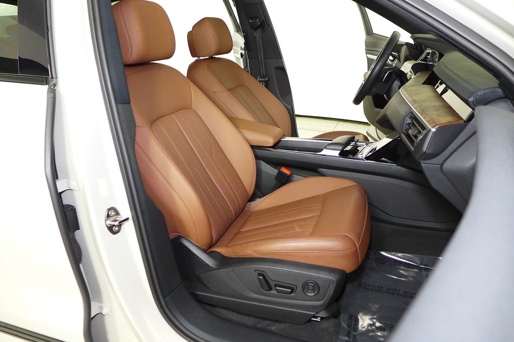 Thumbnail: 2022 Audi e-tron - 19