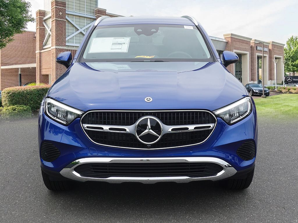 2025 Mercedes-Benz GLC 300 3