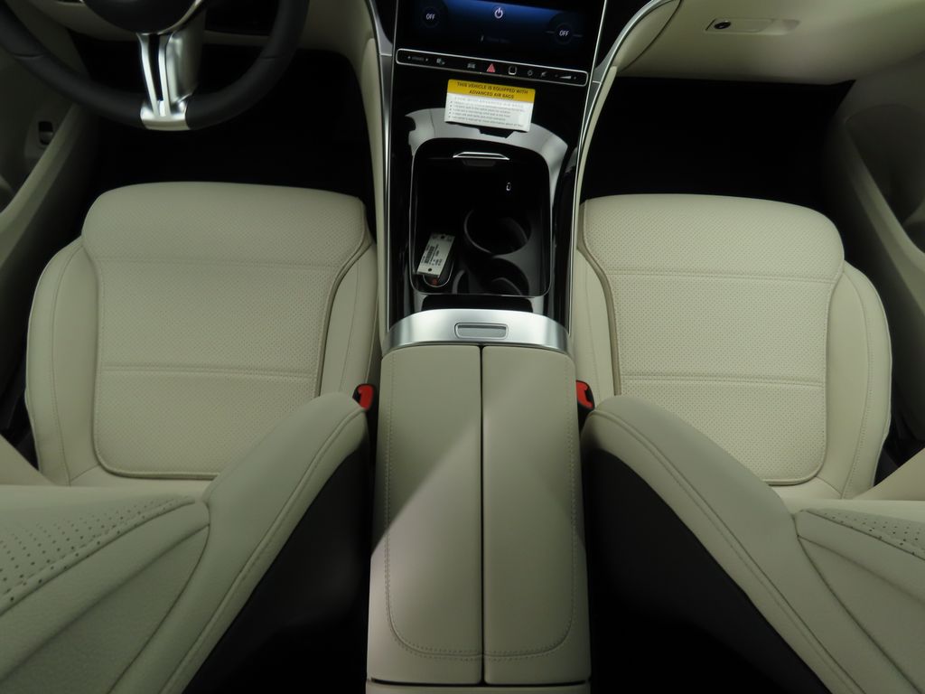 Thumbnail: 2026 Mercedes-Benz GLC - 17