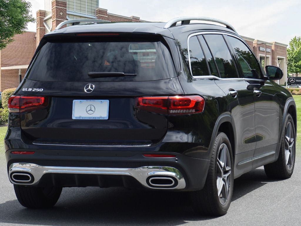 Thumbnail: 2021 Mercedes-Benz GLB - 6