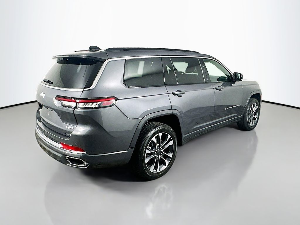 New 2025 Gray Jeep Overland image 7