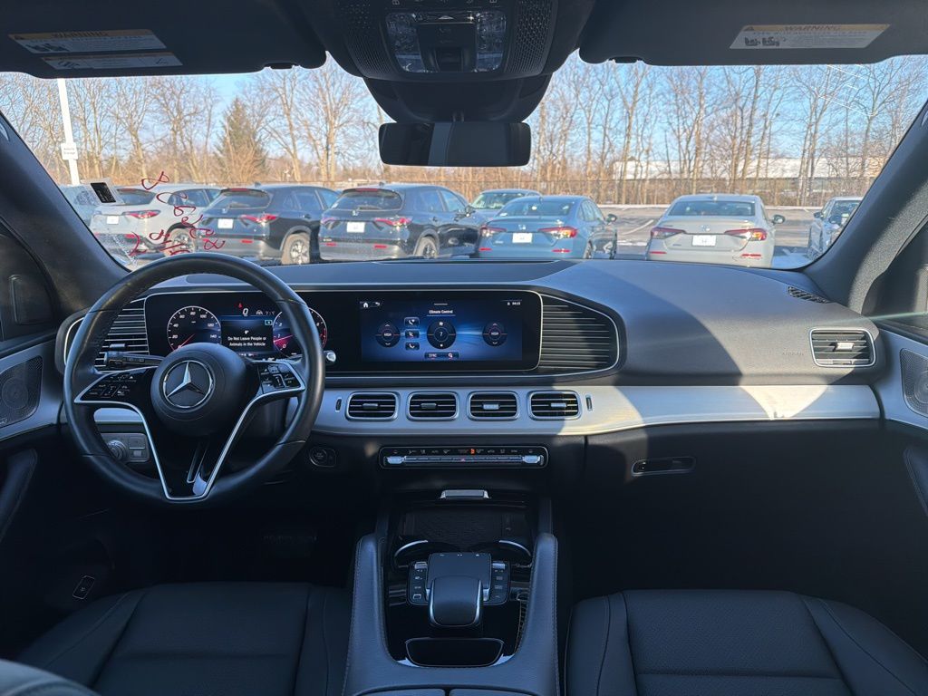 Thumbnail: 2025 Mercedes-Benz GLE - 12