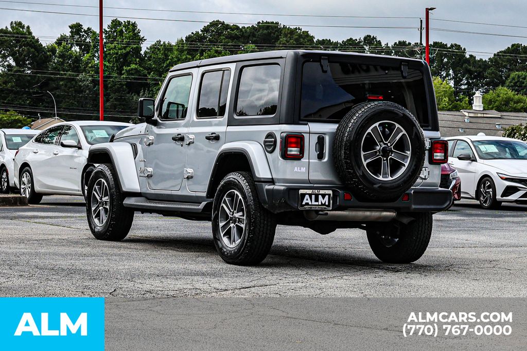 Used 2023 Silver Jeep Sahara image 7